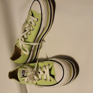 Converse platform sneakers highlighter green